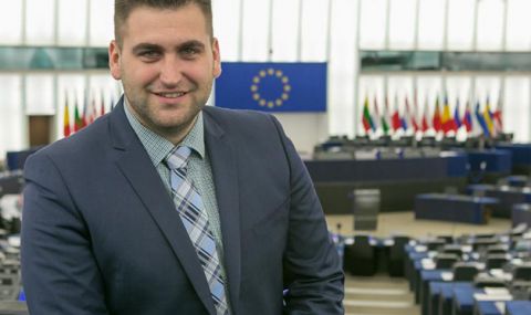 Андрей Новаков сезира Европарламента за политическа намеса на ДБ в работата на КПКОНПИ - 1