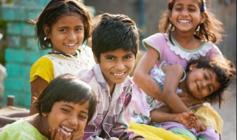 Индия ще предоставя стипендии и психологическа помощ на деца, останали сираци заради COVID-19 - 1