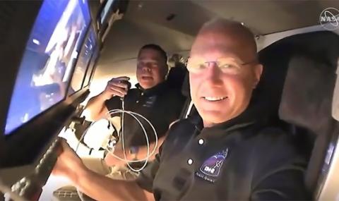 Космонавтите на НАСА с две излизания в Космоса - 1