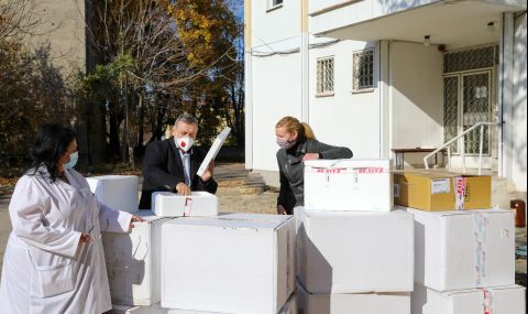 Посолството на САЩ дари PCR тестове на България - 1