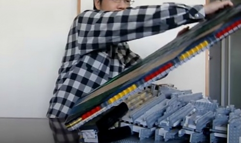 Японец изуми със сгъваем макет от &quot;Лего&quot; (Видео) - 1