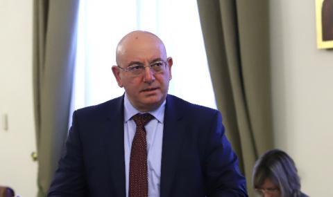 Министър Емил Димитров обяви три нови защитени територии - 1