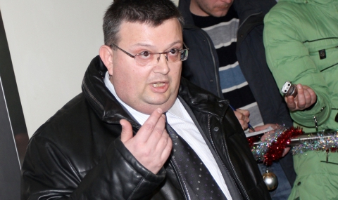 Цацаров: Делото срещу Сергей Станишев влиза в съда - 1