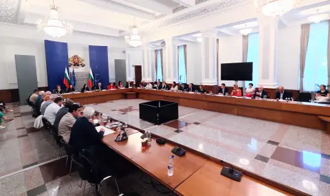 Работодатели и синдикати поставиха условия за подкрепа на проектобюджета на ДОО - 1