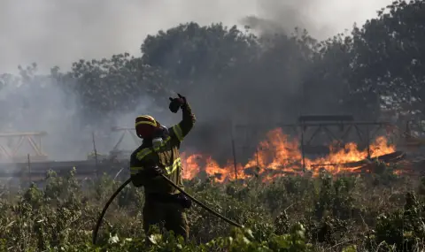 Юлиан Попов: Европа гори – буквално и преносно - 1