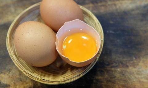 Издирват храни с 300 кг вложен яйчен меланж с фипронил - 1