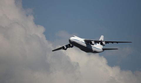 Транспортни самолети тайно летят от Китай до Русия. Какво доставят? - 1