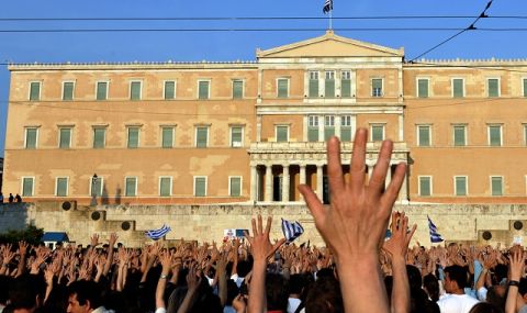 Гърция под блокада! Служители стачкуват за по-високи заплати - 1