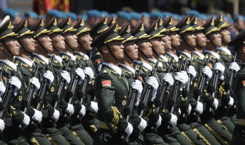 С колко войници и ядрени бойни глави разполага Китай - 1