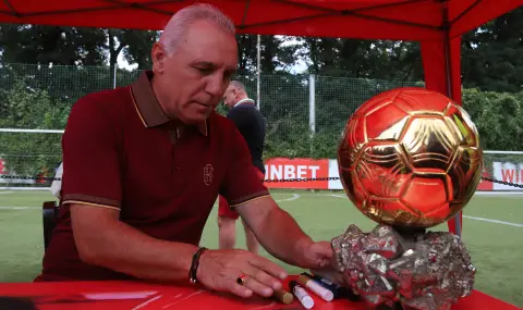 Христо Стоичков честити рождения ден на ЦСКА - 1