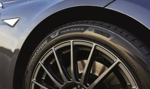 Bridgestone показа специални гуми за Tesla и Ford - 1