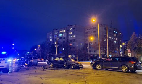 Катастрофа затвори кръстовище в София - 1