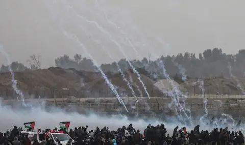 Пекин: Няма китайски оръжия в ръцете на воюващите в Газа - 1
