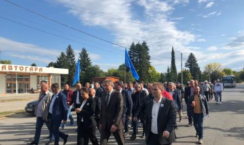 Пребиха съпруга на председателка в ДПС - 1