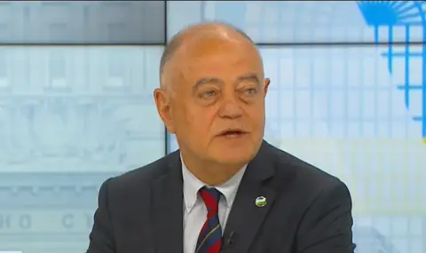 Ген. Атанасов: Президентът си позволява твърде много волности и се намесва в националната сигурност - 1