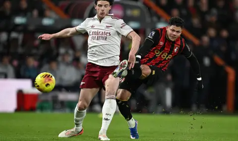 Арсенал с обрат срещу Борнемут  - 1