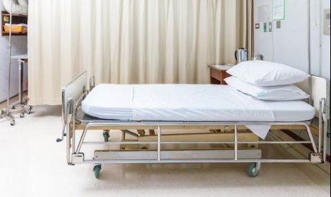 Баща удари медицинска сестра от Спешното във Враца - 1