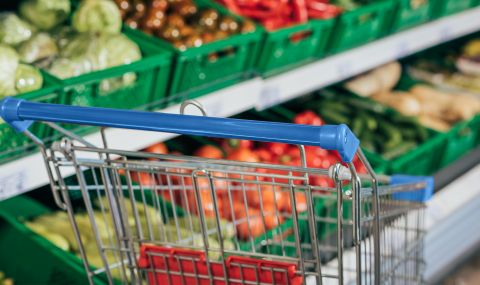 Експерти: Близо 30% от продажбите в търговията на дребно се реализират от големите вериги  - 1