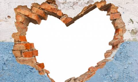 Притча: Кривите тухли, които развалиха всичко - 1