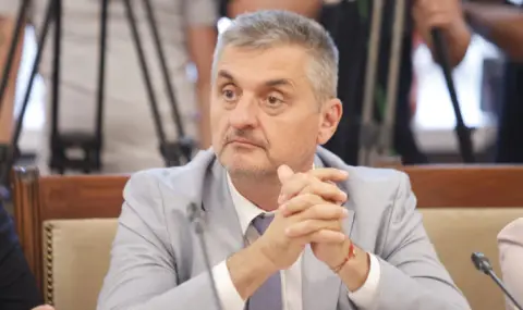 Кирил Добрев: Идеята на Румен Христов е твърде сталинистка. Два пъти сме издигали Радев, решението за партия си е негово - 1