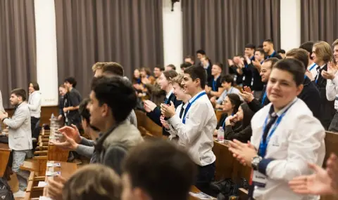 27 отбора и 76 участници се включиха в ТЕХНОСТАРТ Weekend: AI Edition във Варна - 1