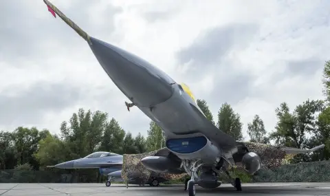 Russia claims to have shot down F-16 fighter jet. Ukraine denies  - 1