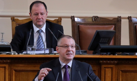 Станишев: Идеологът на репресивната полицейска държава няма право да внася такъв вот - 1