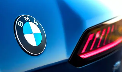 BMW тихомълком представи новата си емблема - 1