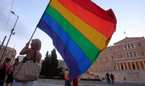 Атака срещу трансджендър лица: Гръцката полиция задържа 21 души   - 1
