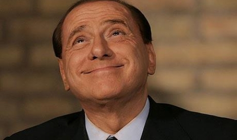 Оперираха успешно сърцето на Берлускони - 1