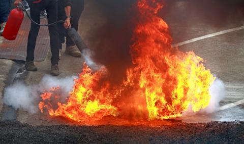 Мъж се самозапали в центъра на Брюксел - 1