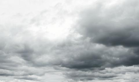 Облаци и слаб дъжд - 1