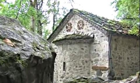 Руши се една от най-старите църкви в България - 1