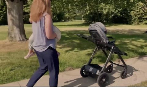 Автономна бебешка количка е последния писък на модата сред родителите (ВИДЕО) - 1