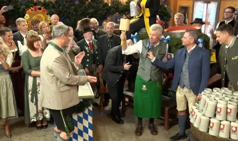 The mayor of München opened Oktoberfest VIDEO  - 1