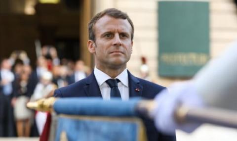 Французи сравниха президента с Хитлер - 1