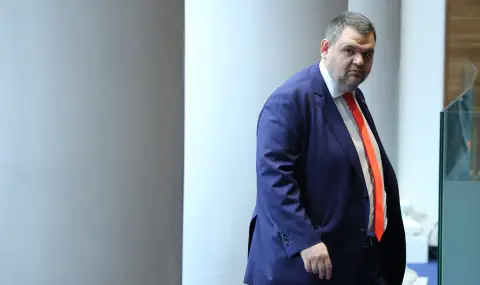 The regional governors of Shumen, Haskovo and Targovishte resign after Peevski's call  - 1