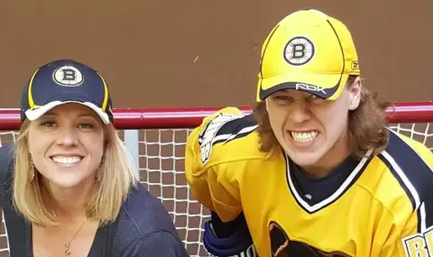 Жертвите на стрелбата на хокейния мач в САЩ са бившата съпруга и един от синовете на убиеца