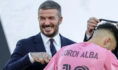 Дейвид Бекъм се подигра на сина си - 1