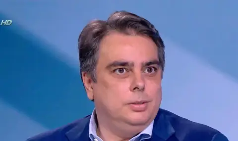 Асен Василев: Изпитвам разочарование от позицията на Радев за войната в Украйна - 1