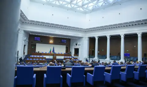 В парламента гласуват окончателно промените в Закона за БНБ - 1