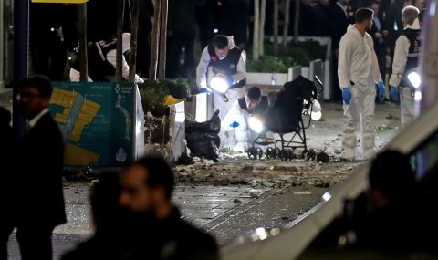 Бомбата в Истанбул съживи най-мрачните спомени на турците - 1