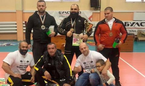 Коледният турнир събра най-силните мъже в България - 1