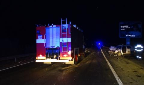 Стотици сигнали за проблеми след силния вятър в София - 1