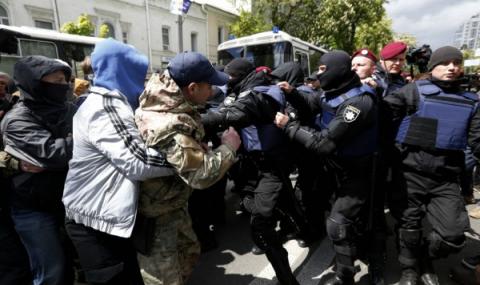 Серия от арести за Деня на победата в Украйна - 1