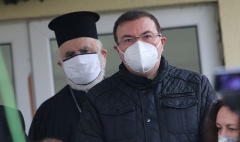 Министър Ангелов: Има нарушение на Националния план за ваксиниране в Сандански - 1
