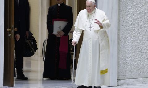 Папата заклейми психологическото насилие и злоупотребата с власт в Църквата  - 1