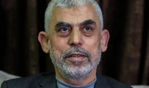 Israel publishes video of the last moments of the leader of Hamas  - 1