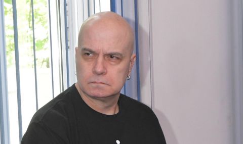 Николай Слатински: Слави Трифонов се изложи с плагиата Петър Илиев - 1