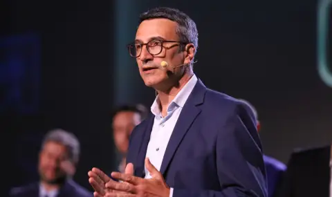 Трайчо Трайков: Шофьорите от екипа на Роби Уилямс били принудени да изтеглят 700 евро от банкомат - 1